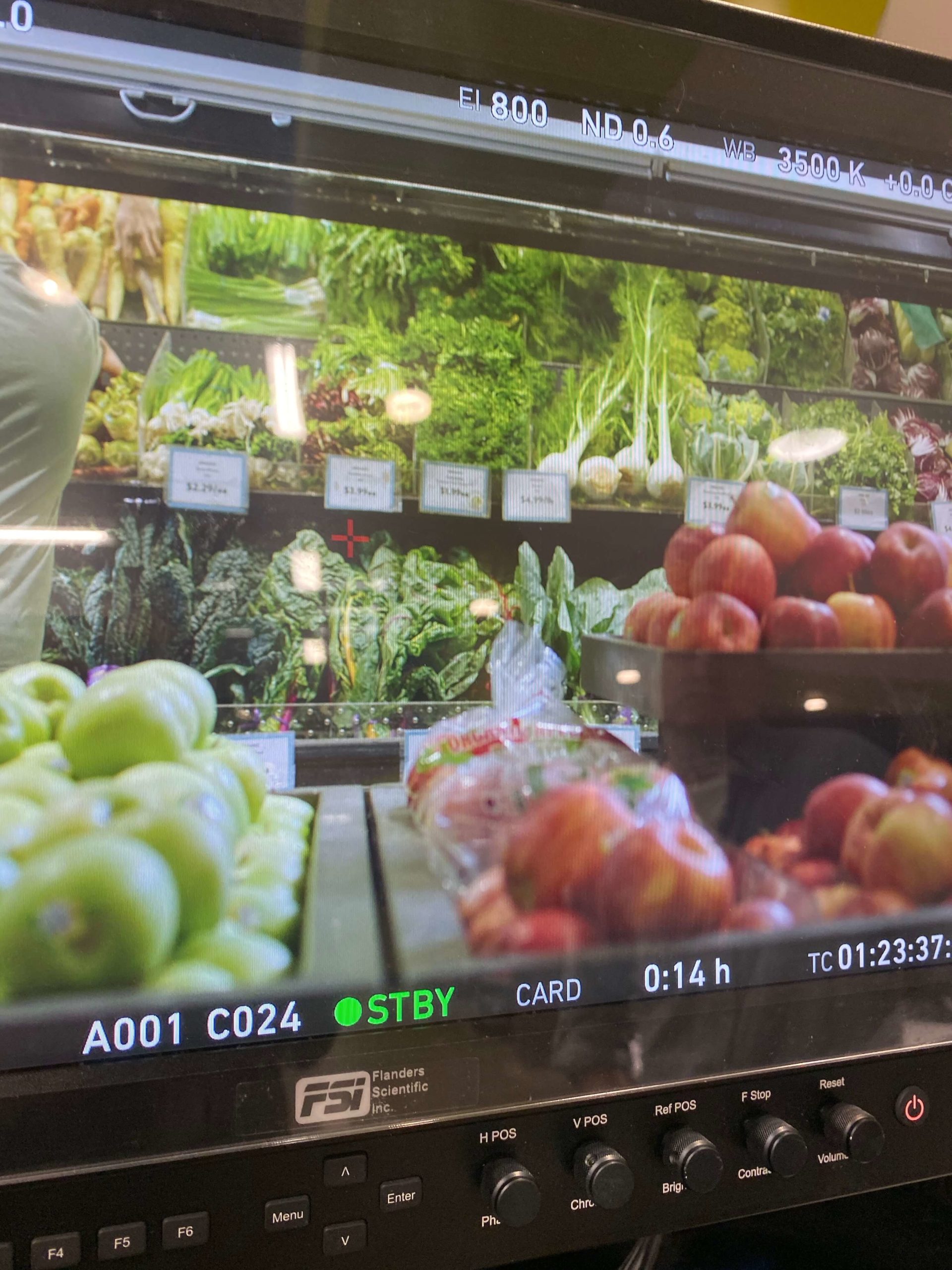 monitor view of produce